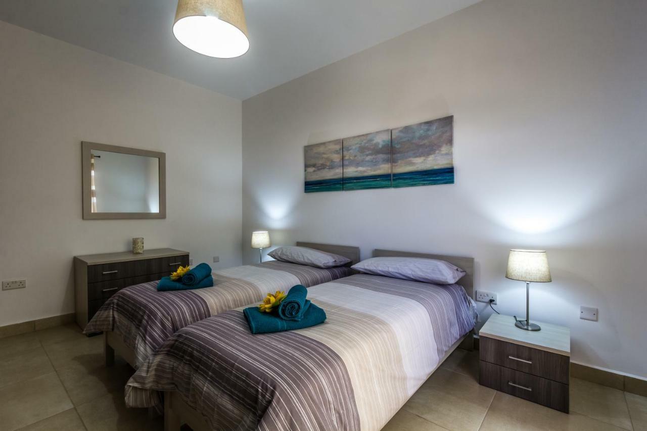 Sunny Modern Apartments Mellieħa Kültér fotó